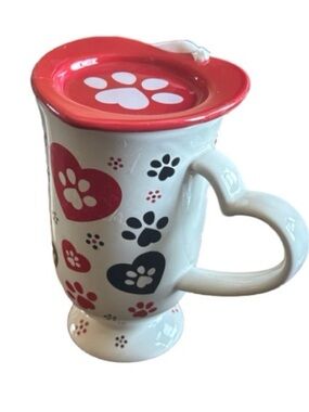 Temptations Ceramic Paw Print Mug with Red  heart shape Lid